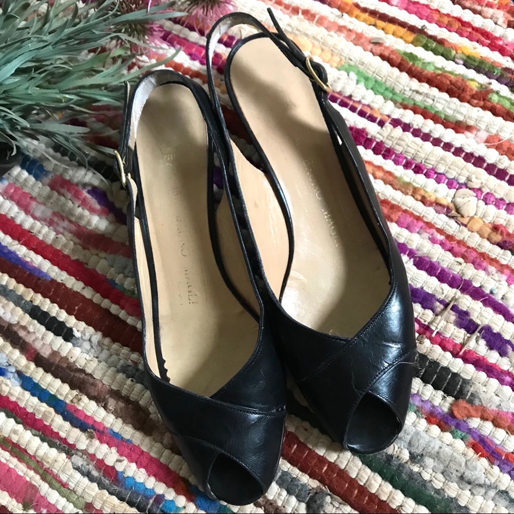 Vintage Bruno Magli sling back kitten heals BLACK